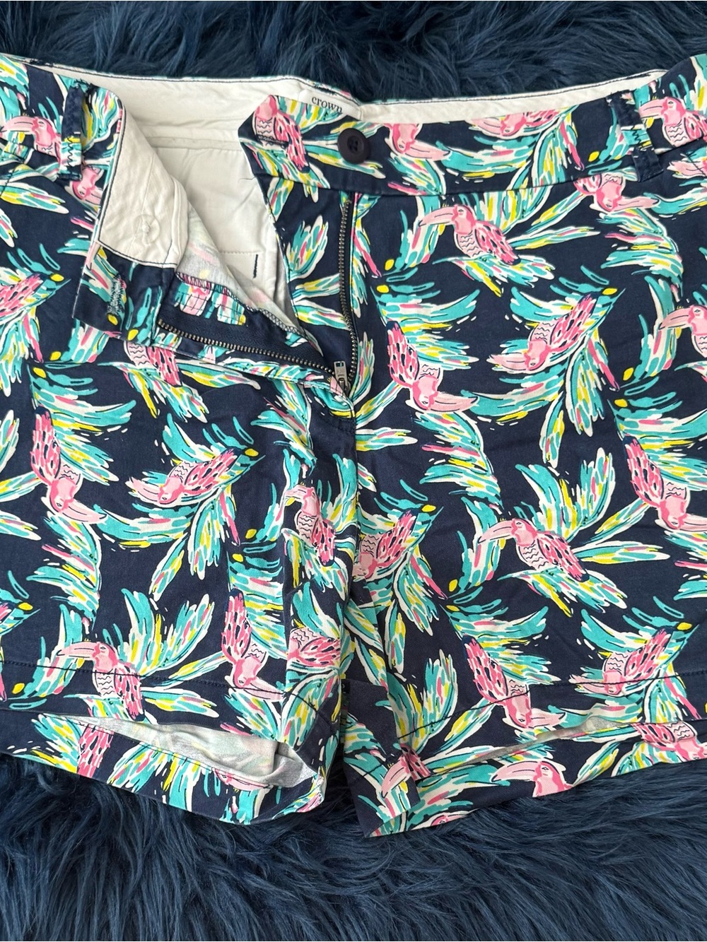 ☀️2/$25 crown & ivy Navy Shorts with Pink Flamingo and Teal Leaf Print